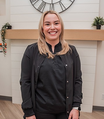 Mackenzi | RDA | Neighbourhood Dental | General & Family Dentist | Red Deer